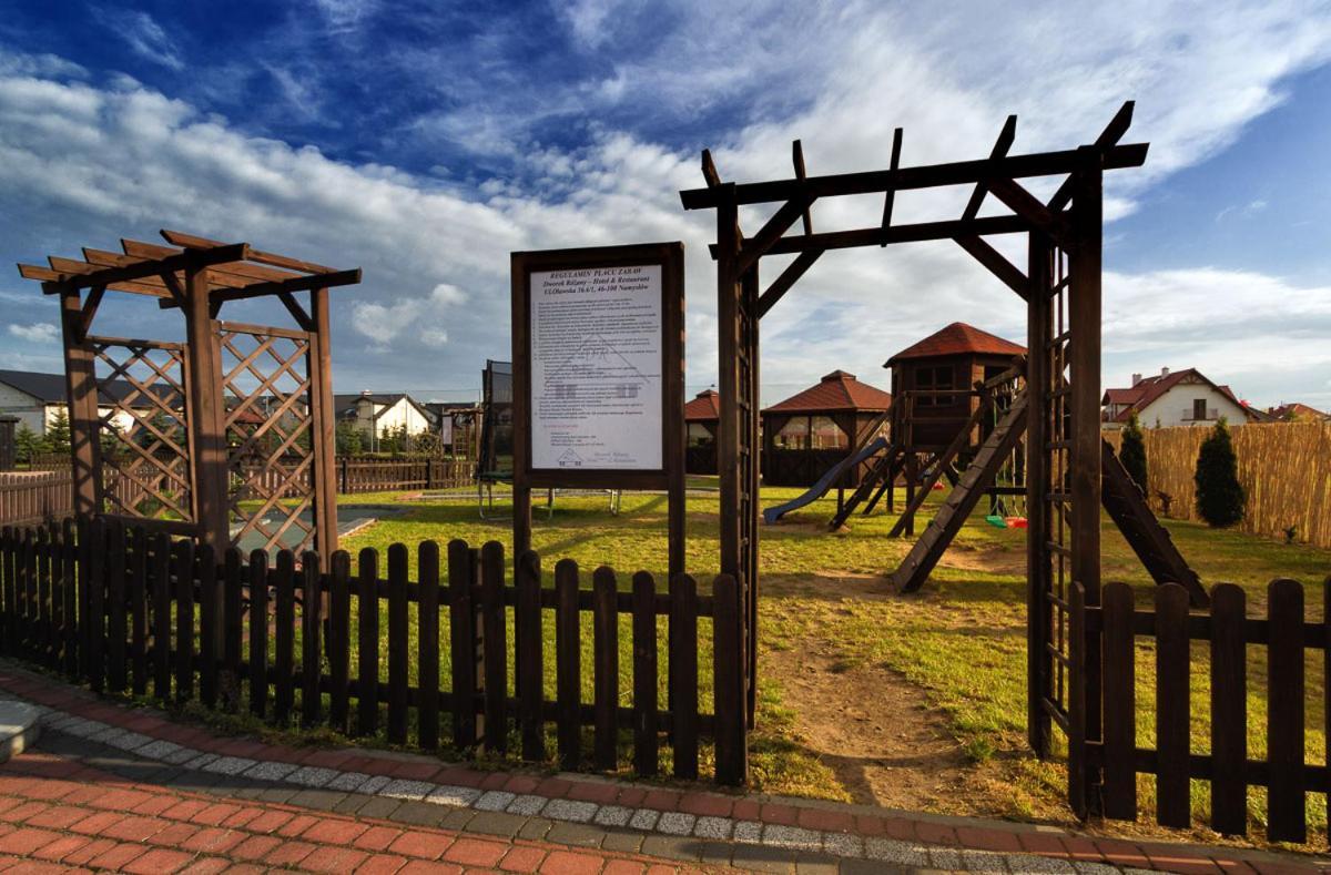 Dworek Rozany Hotel & Restauracja Namysłów Eksteriør bilde